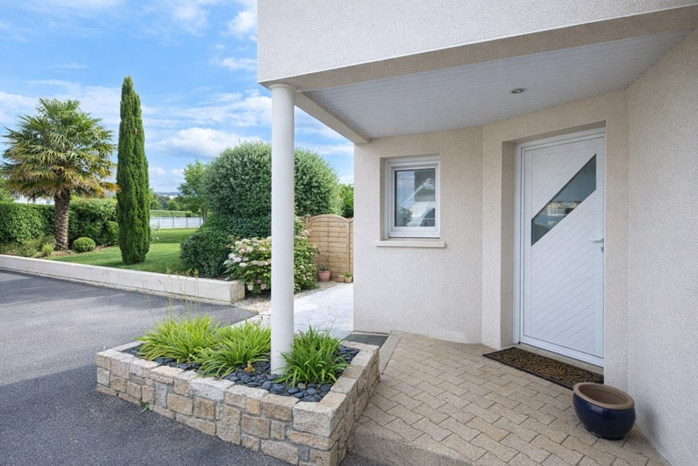 MAISON CONTEMPORAINE T6 - PIECE DE VIE +35M² - 4 CHAMBRES - TERRAIN +600M² - RARE - COUP DE COEUR photo 3
